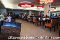 Breakfast restaurant at Ocean Coral & Turquesa.jpg