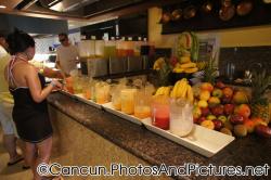 Juice and smoothie station at Ocean Coral & Turquesa breakfast buffet.jpg