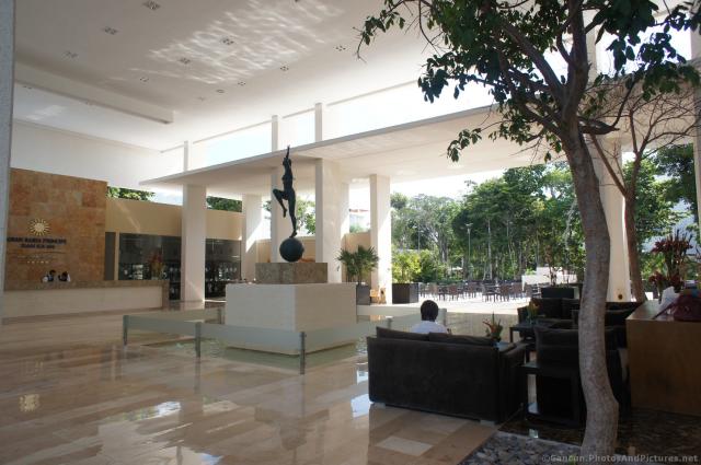 Statue and chairs at Gran Bahia Principe Sian Kaan lobby.jpg