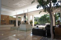 Statue and chairs at Gran Bahia Principe Sian Kaan lobby.jpg