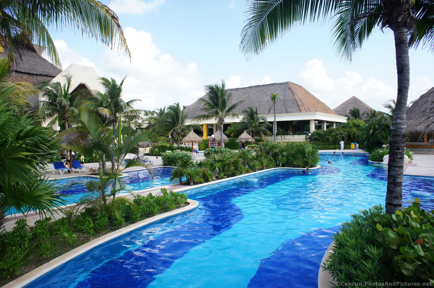 Pool with center divider island at Gran Bahia Principe Akumal.jpg