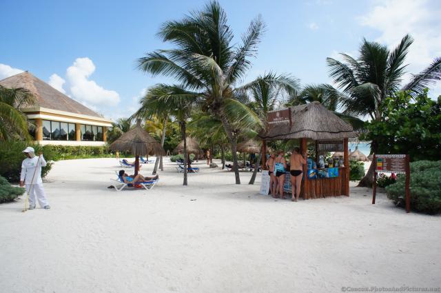 Tour booking area at Gran Bahia Principe Akumal beach.jpg