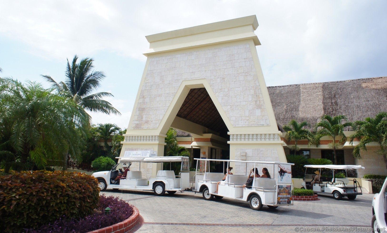 Gran Bahia Principe Akumal lobby facade.jpg