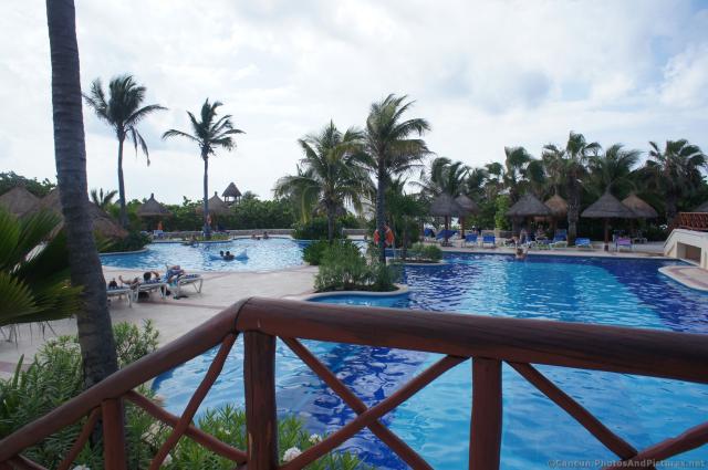 Large pool at Gran Bahia Principe Akumal.jpg