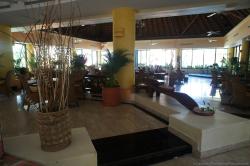Live music Bar Pakal at Gran Bahia Principe Akumal.jpg