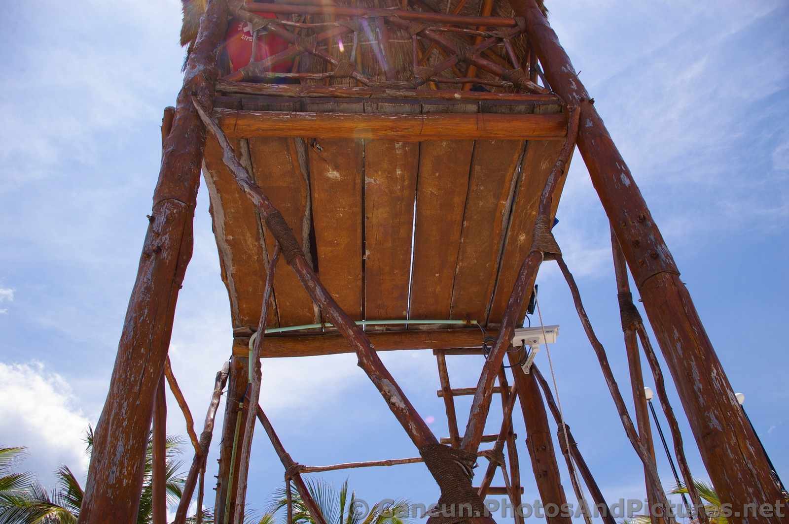 Looking up at Lifeguard Tower station Grand Palladium Kantenah.jpg
