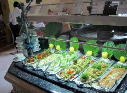 Salad Bar of Mare Nostrum Restaurant at Grand Palladium Colonial.jpg