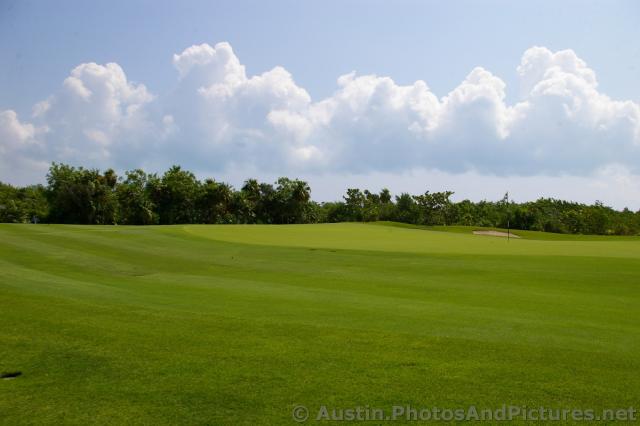 Number 7 tee at Playa Mujeres golf course.jpg
