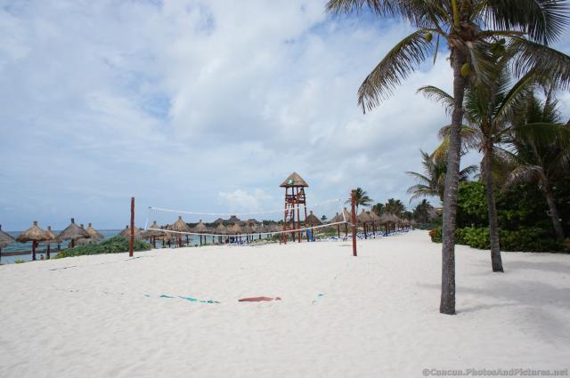Volleyball net at Grand Bahia Principe Tulum.jpg