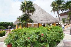 Bar La Isla at Grand Bahia Principe Tulum.jpg