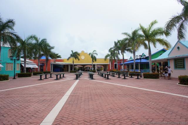 Tables in a courtyard at Hacienda Dona Isabel Gran Bahia Principe.jpg