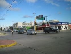 Street intersection in Playa del Carmen.jpg