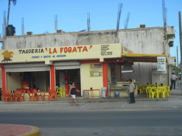 Taqueria La Fogata in Playa del Carmen.jpg