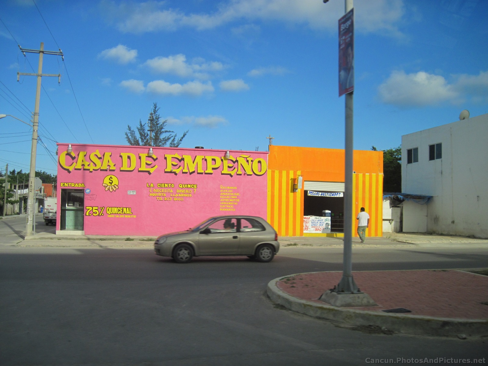 Casa de Empeno in Playa del Carmen.jpg