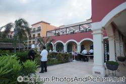 Outdoor dining area of Italian Specialty Restaurant at Ocean Coral & Turquesa.jpg